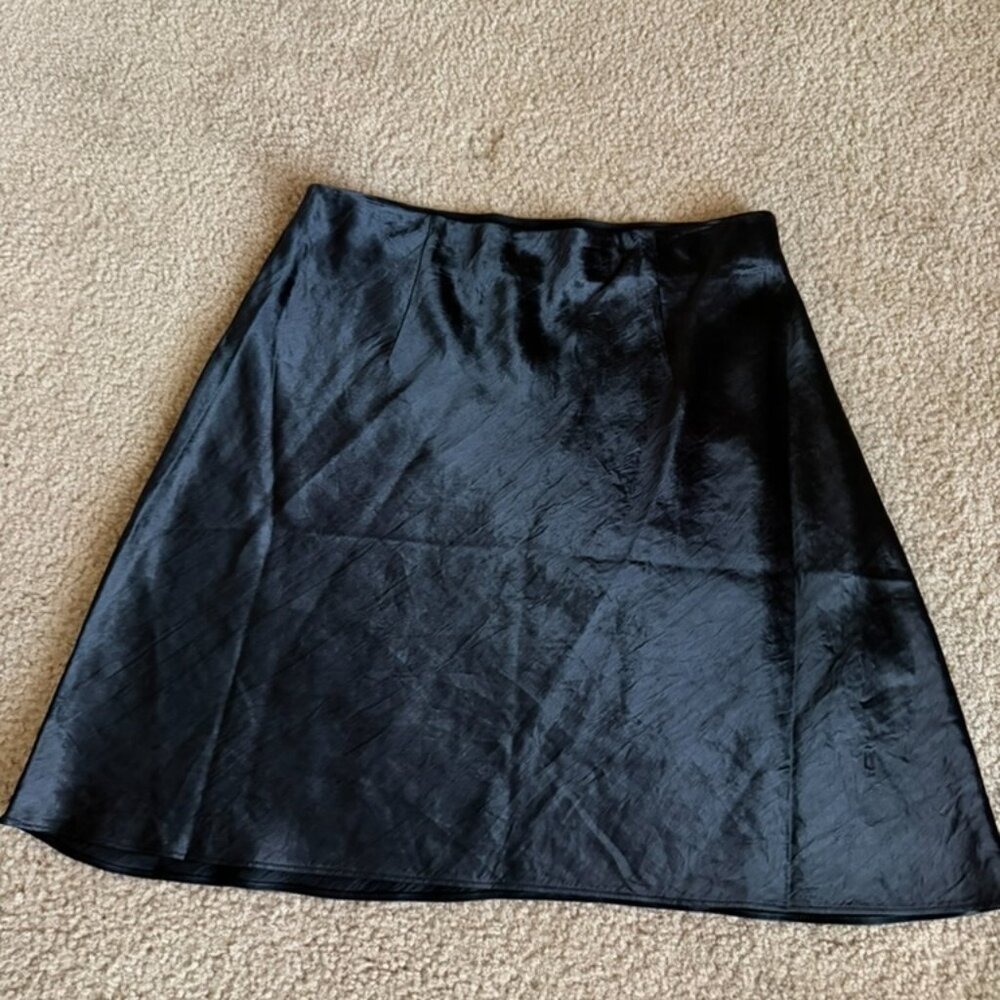 Aritzia Babaton Slip Satin Mini Skirt Black – Size 8 - Picture 3 of 5